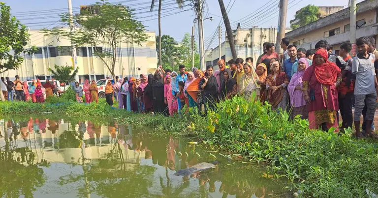 পুকুর থেকে অজ্ঞাত নারীর মরদেহ উদ্ধার